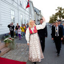 Crown Prince Haakon and Crown Princess Mette-Marit arrive for dinner at Arendal Old Town Hall (Photo: Gorm Kallestad / Scanpix)